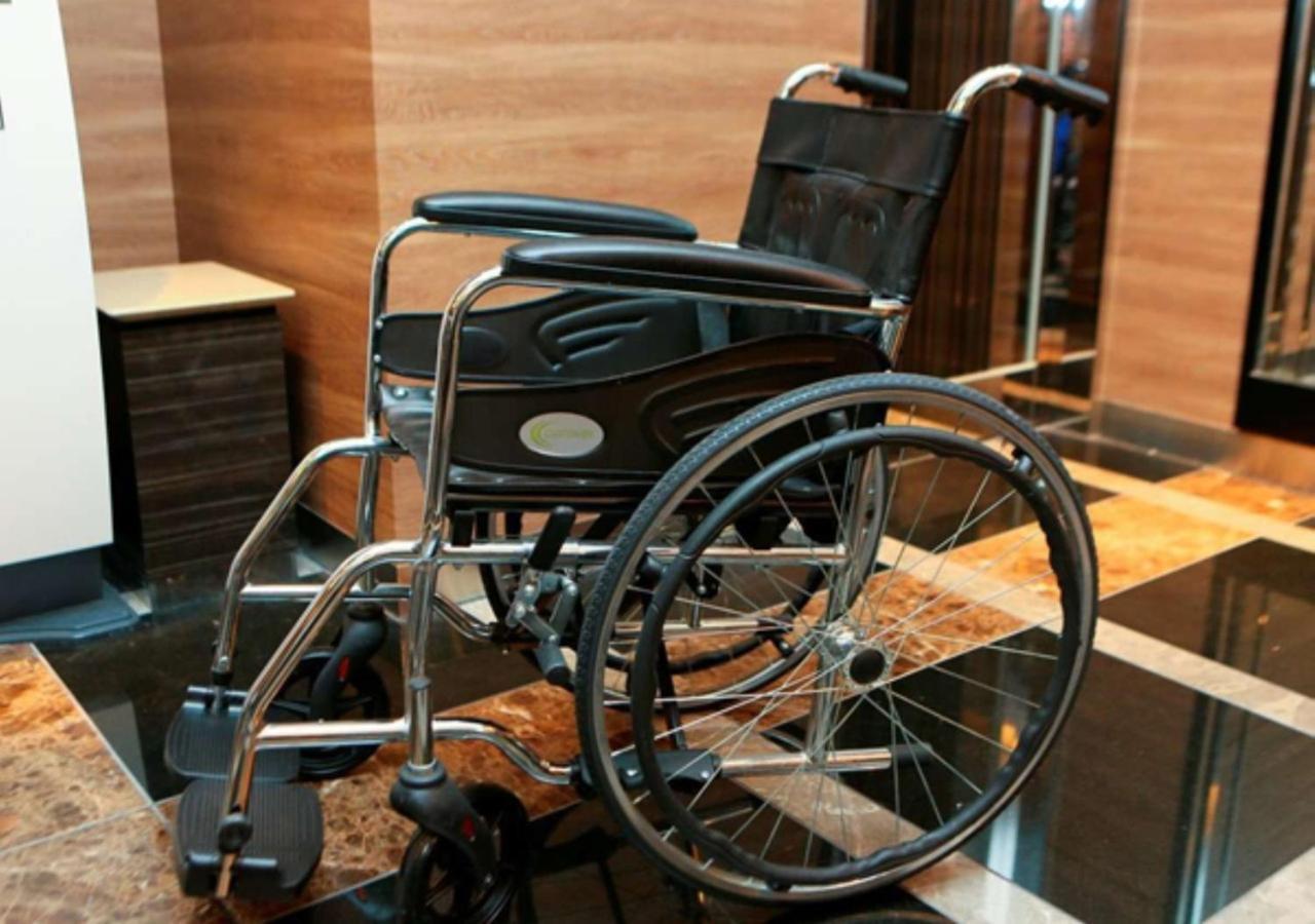 Apa Hotel & Resort Hakata Ekihigashi Fukuoka  Buitenkant foto